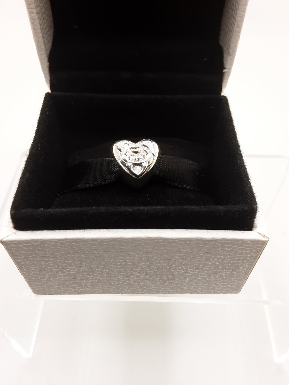 Authentic Pandora Heart Of The Family Charm - Retired